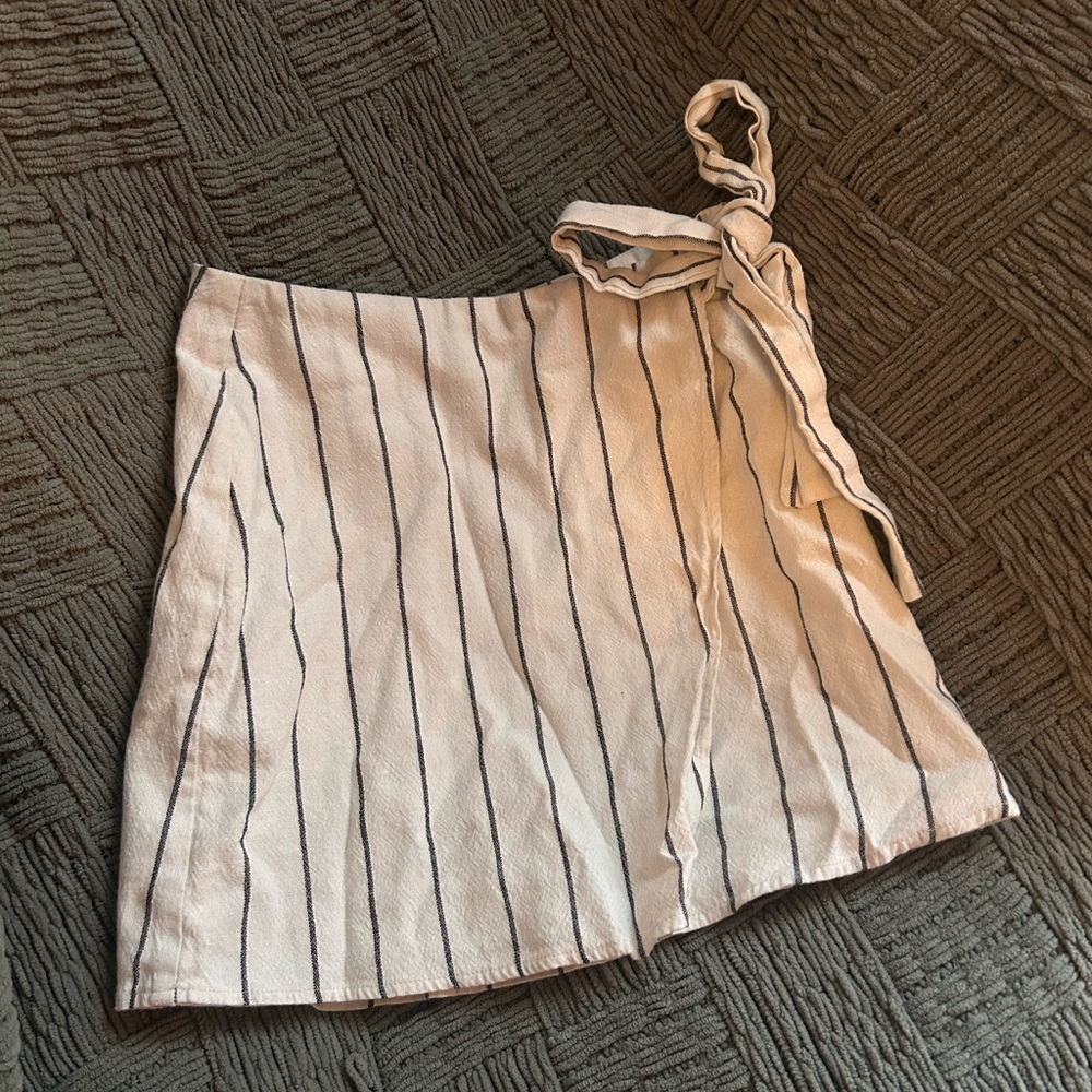 Forever 21 Cream and Black Striped Mini Skirt